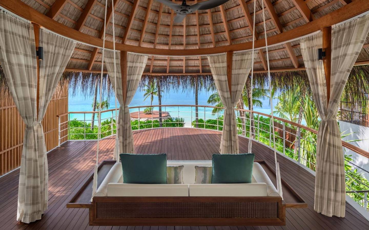 W_Maldives_Beachvilla_2