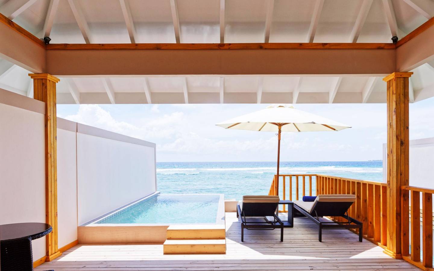 Brennia_Kottefaru_Ocean_Pool_Villa_Living_3