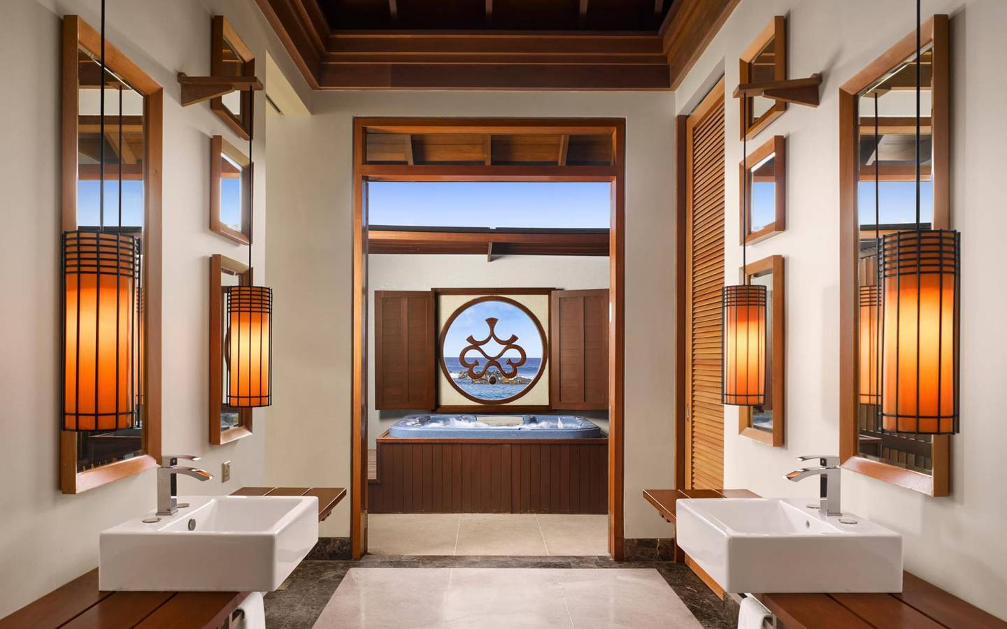 Villa_Nautica_One_Bedroom_Ocean_Suite_with_Pool_Badezimmer
