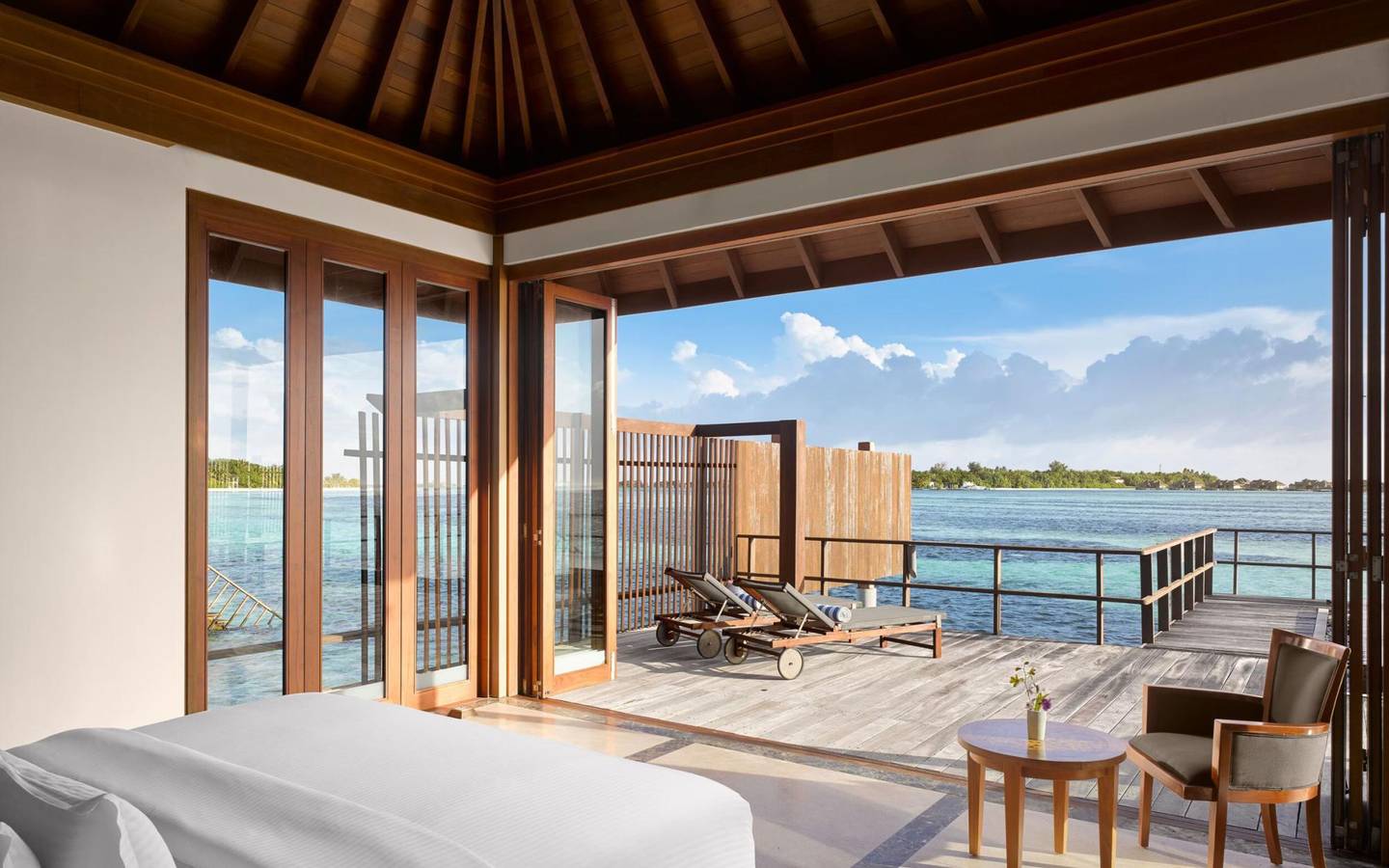 Villa_Nautica_Two_bedroom_Ocean_Suite_with_Pool_2