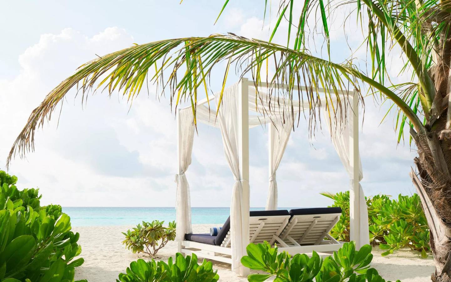 Villa_Nautica_Sunset_Beach_Pool_Villa_2