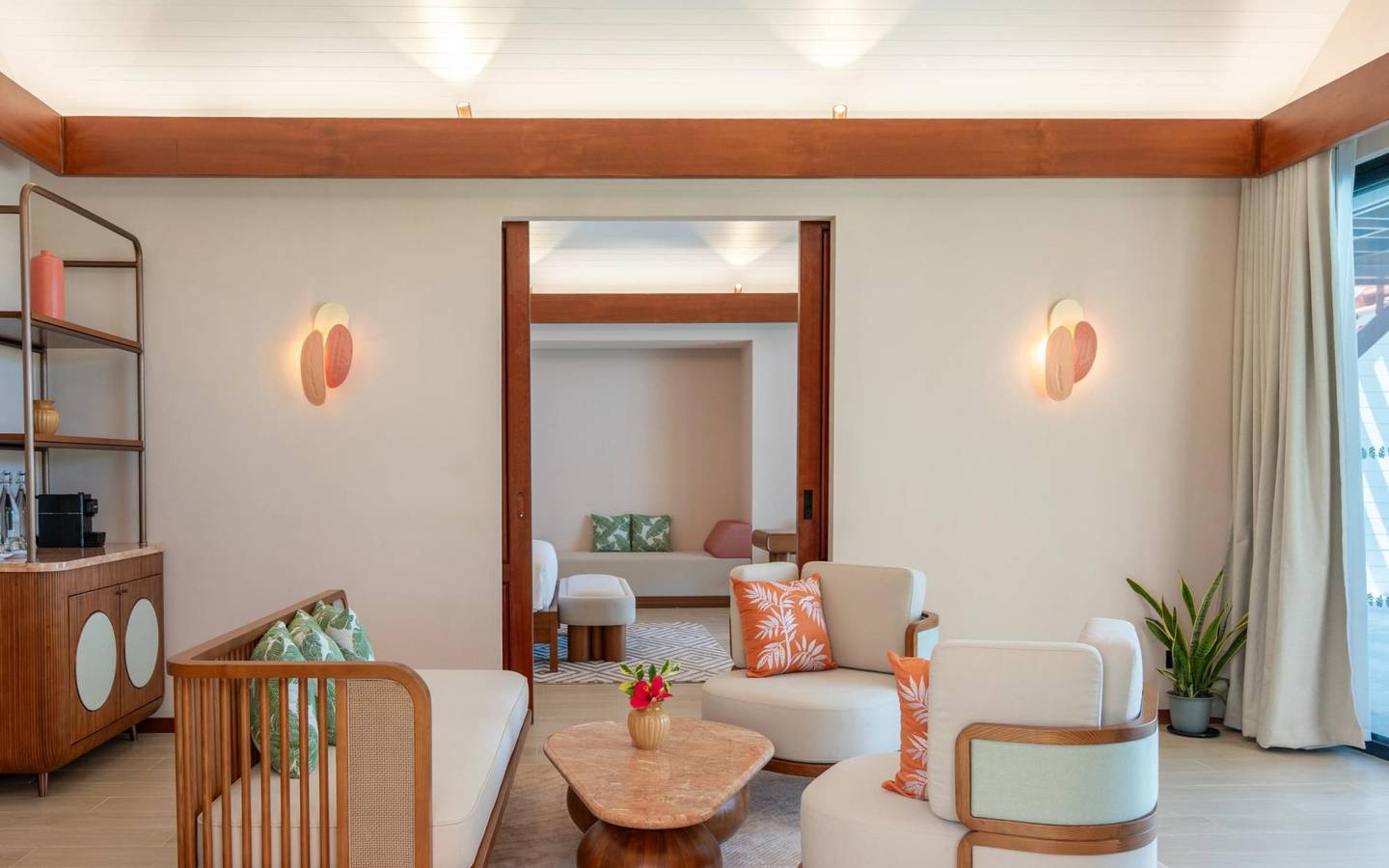 Villa_Park_Sun_Island_2_Bedroom_Beach_Pool_House_2