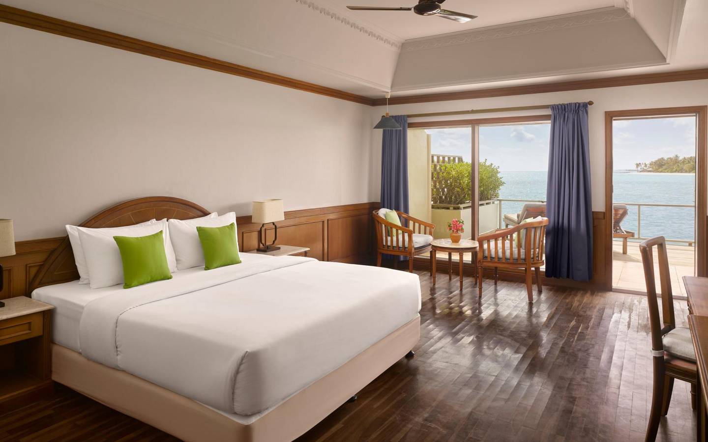 Villa_Park_Sun_Island_Water_Villa_3