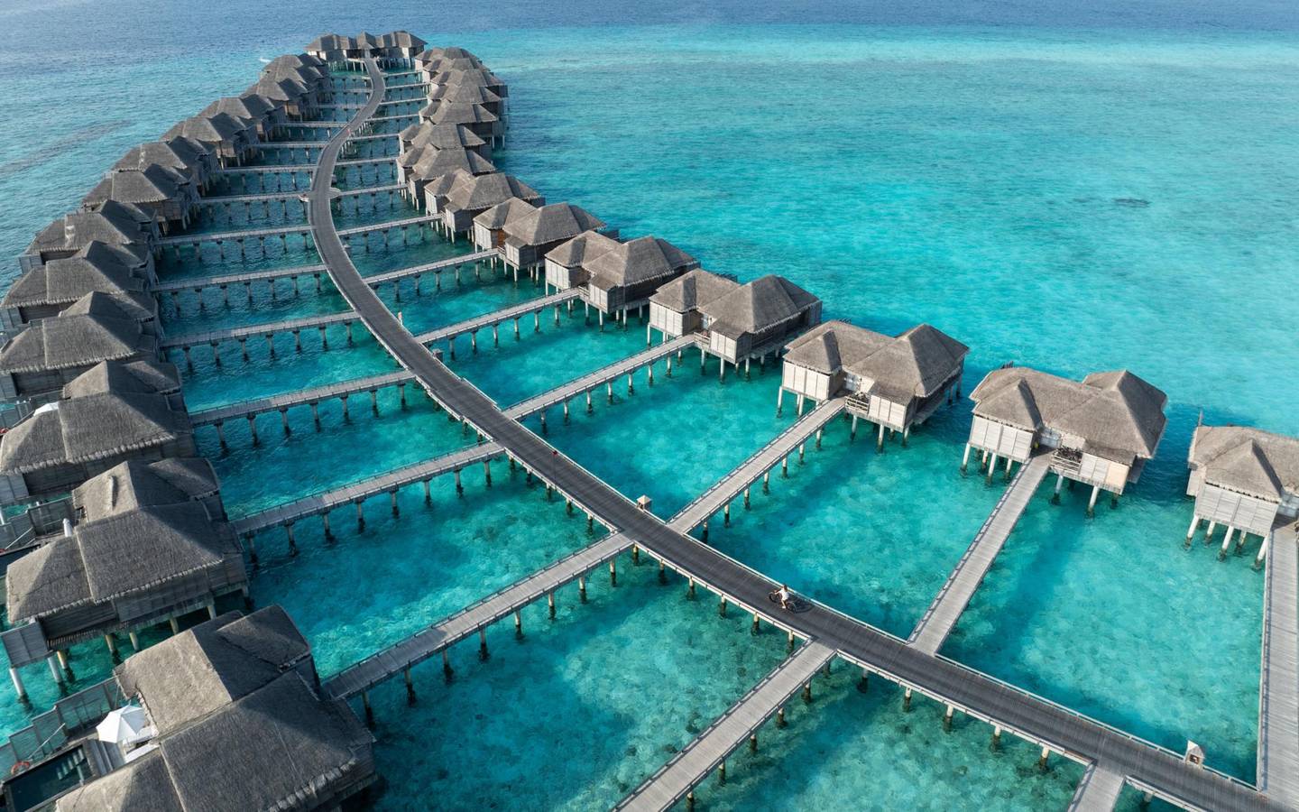 JA_Manufaru_Sunrise_Water_Villa_with_Infinity_Pool_4