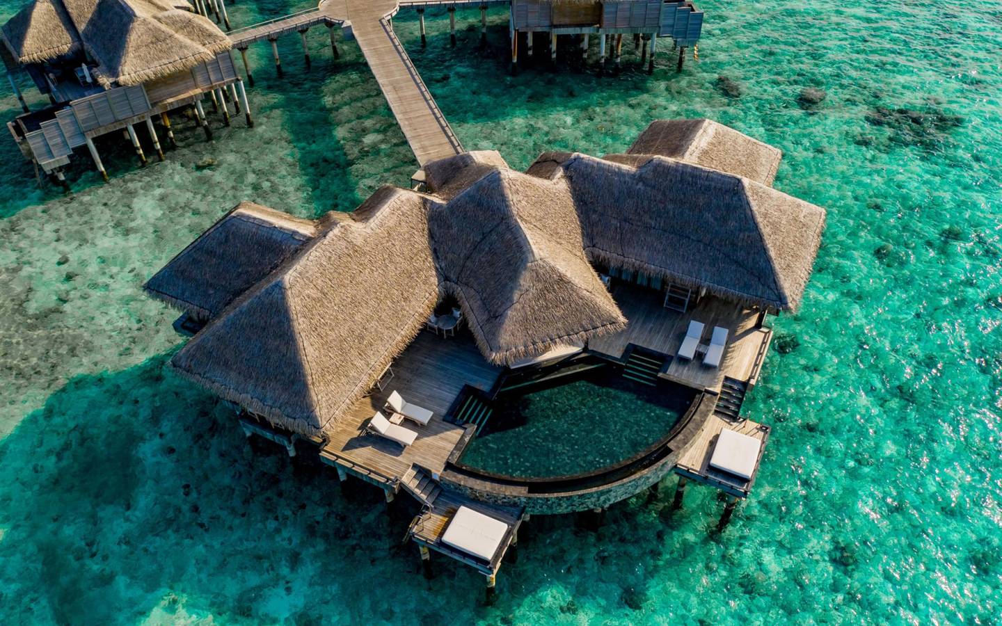JA_Manafaru_Bedroom_Ocean_Residence_with_Family_Infinity_Pool_4
