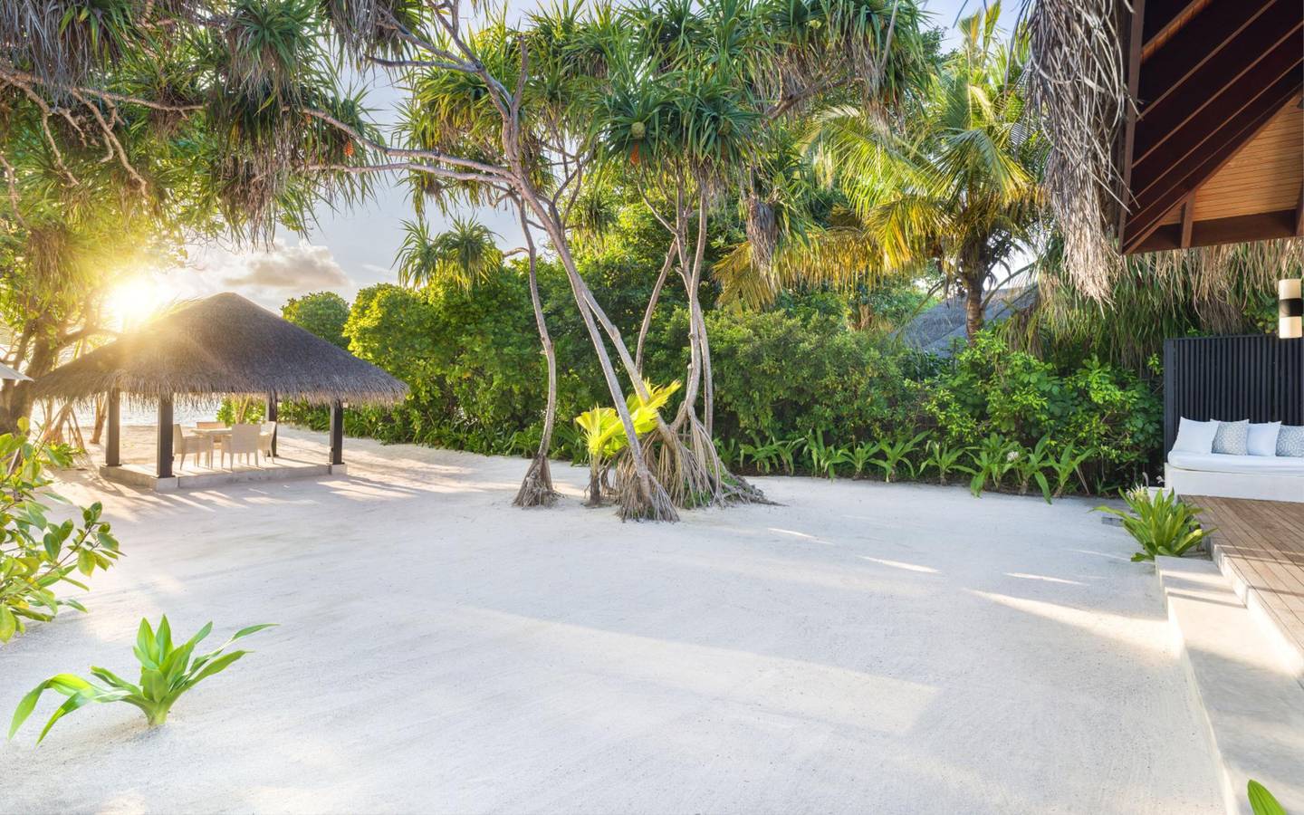 Deluxe Beach Villa with Family Private Pool