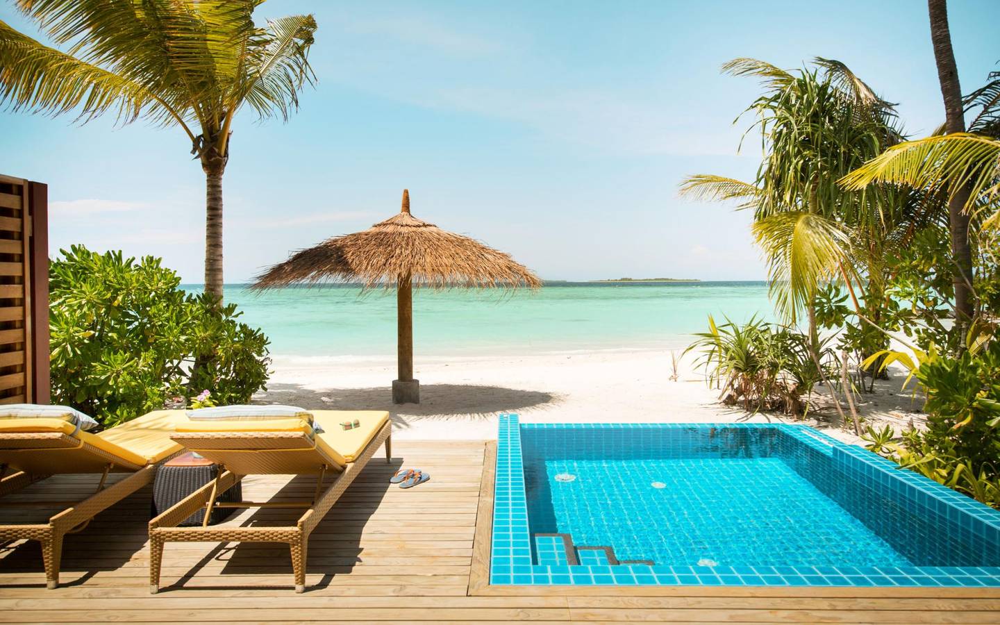 Robinson_Noonu_Maldives_Beach Villa Pool (BUM2)_4