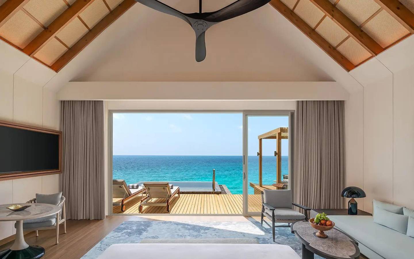 JW_Marriott_Kaafu_Atoll_Ocean_Pool_Villa_Living