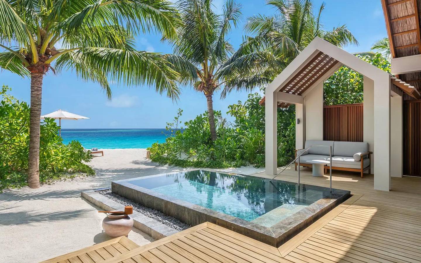JW_Marriott_Kaafu_Atoll_Sunset_Beach_Pool_Villa_3