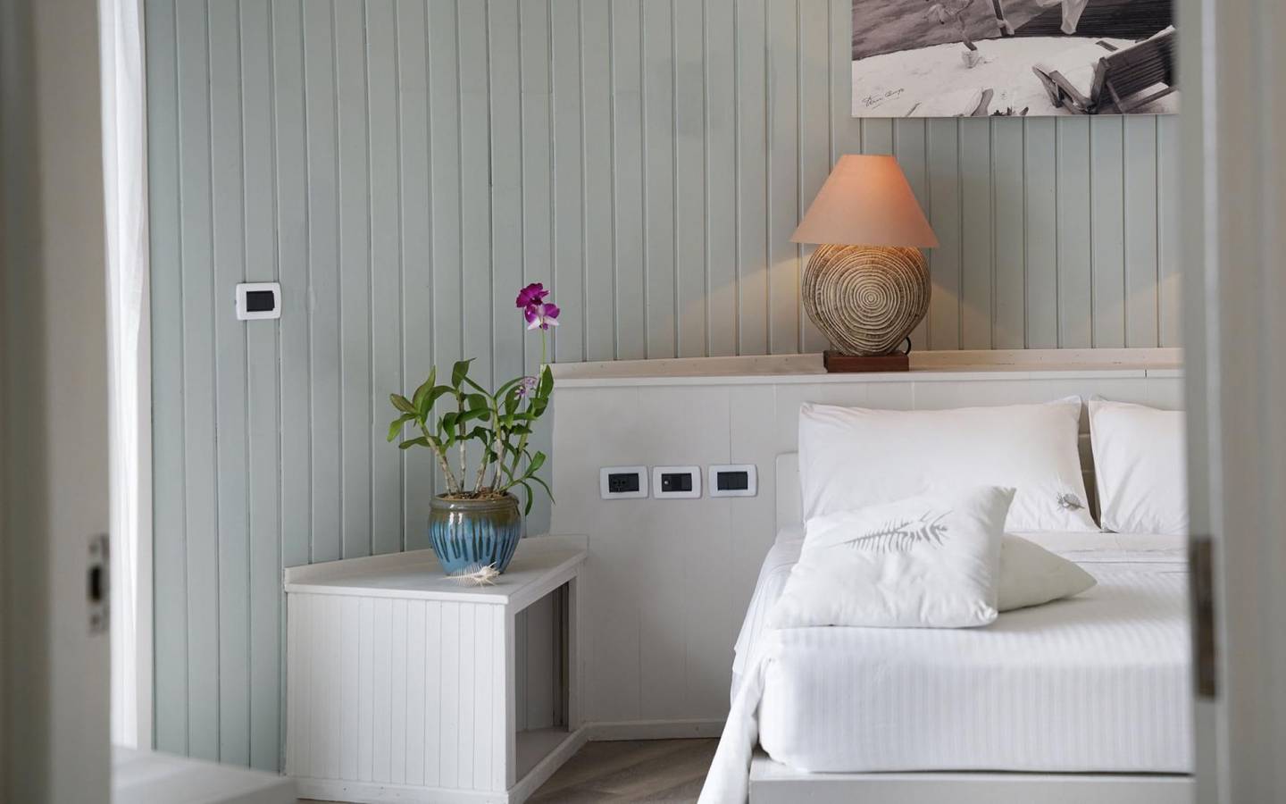 Nika_Island_Resort_Water_Villa_3