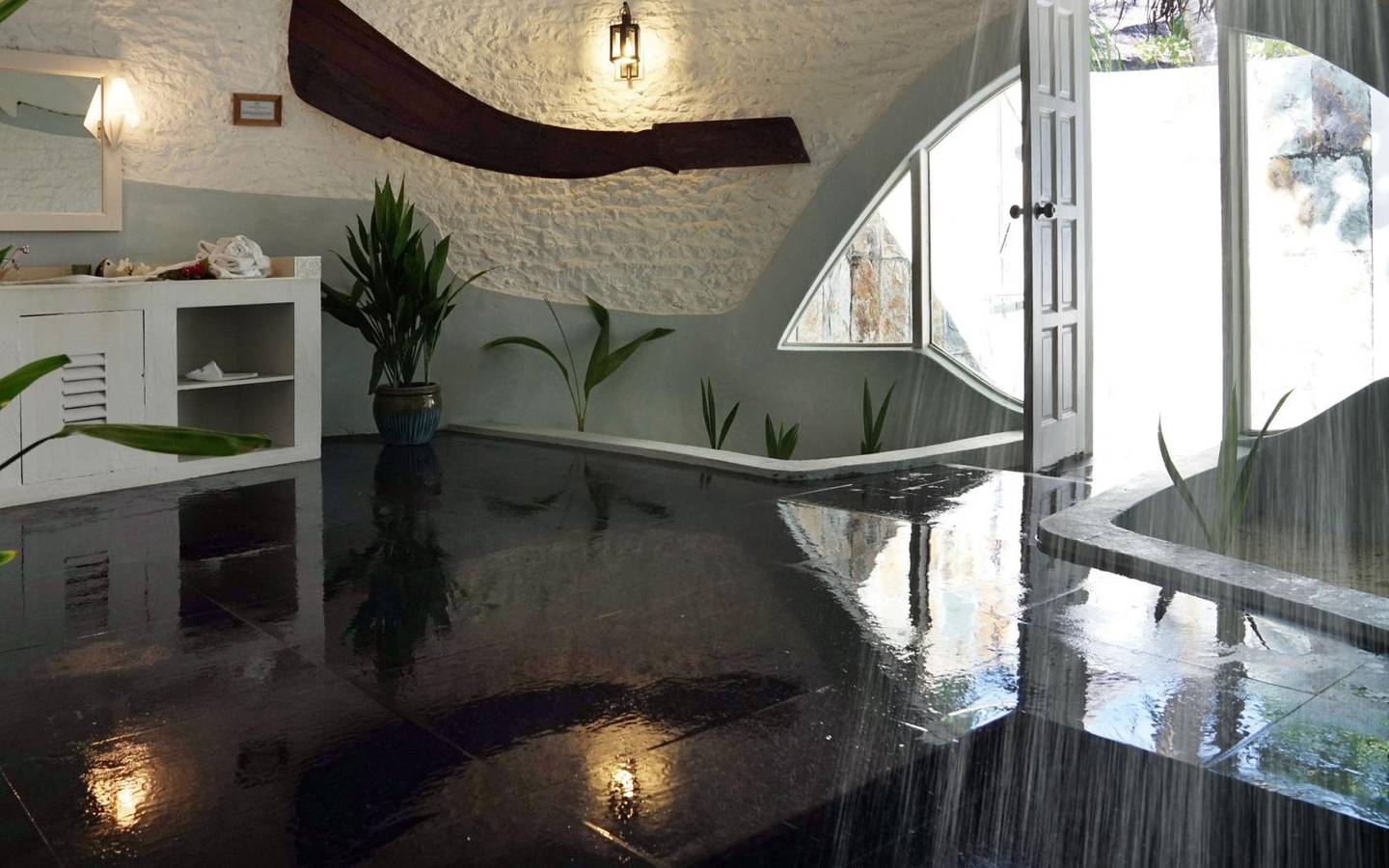 Nika_Island_Resort_Family_Deluxe_Beach_Villa_4