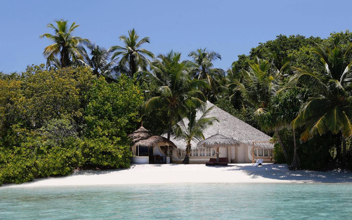 Nika_Island_Resort_Deluxe_Beach_Villa_6