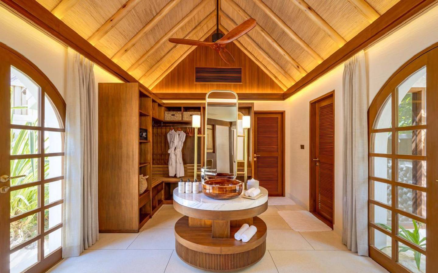 Rah_Gili_Sunset_Beach_Pool_Villa_3
