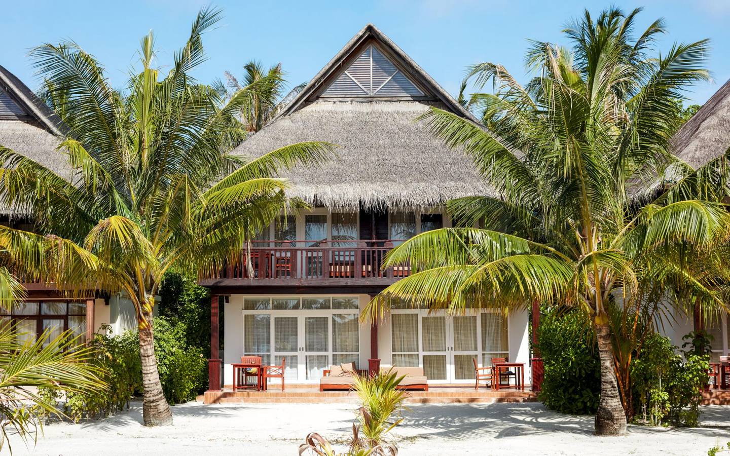 Sun_Siyam_Olhuveli_Malediven_Main_Island_Beach_Pavillon_Außenansicht