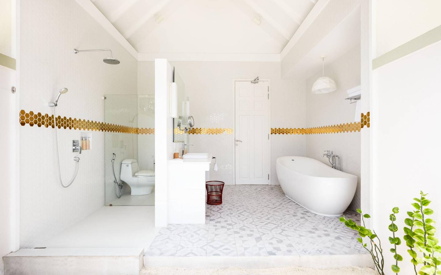 Sun_Siyam_Olhuveli_Malediven_Grand_Beach_Badezimmer