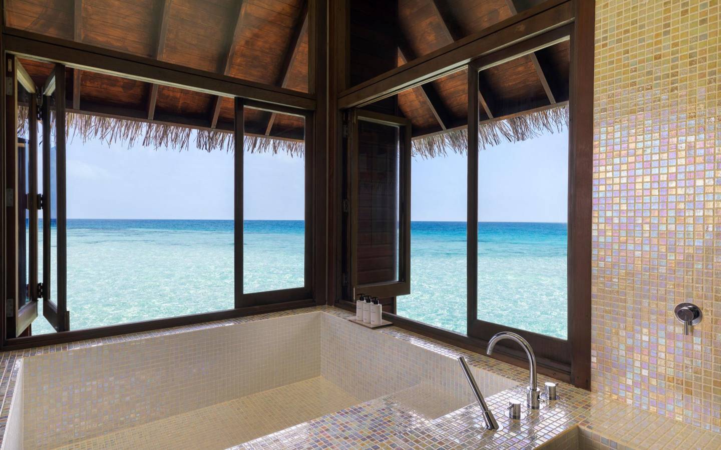 Conrad_Maldives_2_Bedroom_Grand_Water_Villa_Jacuzzi
