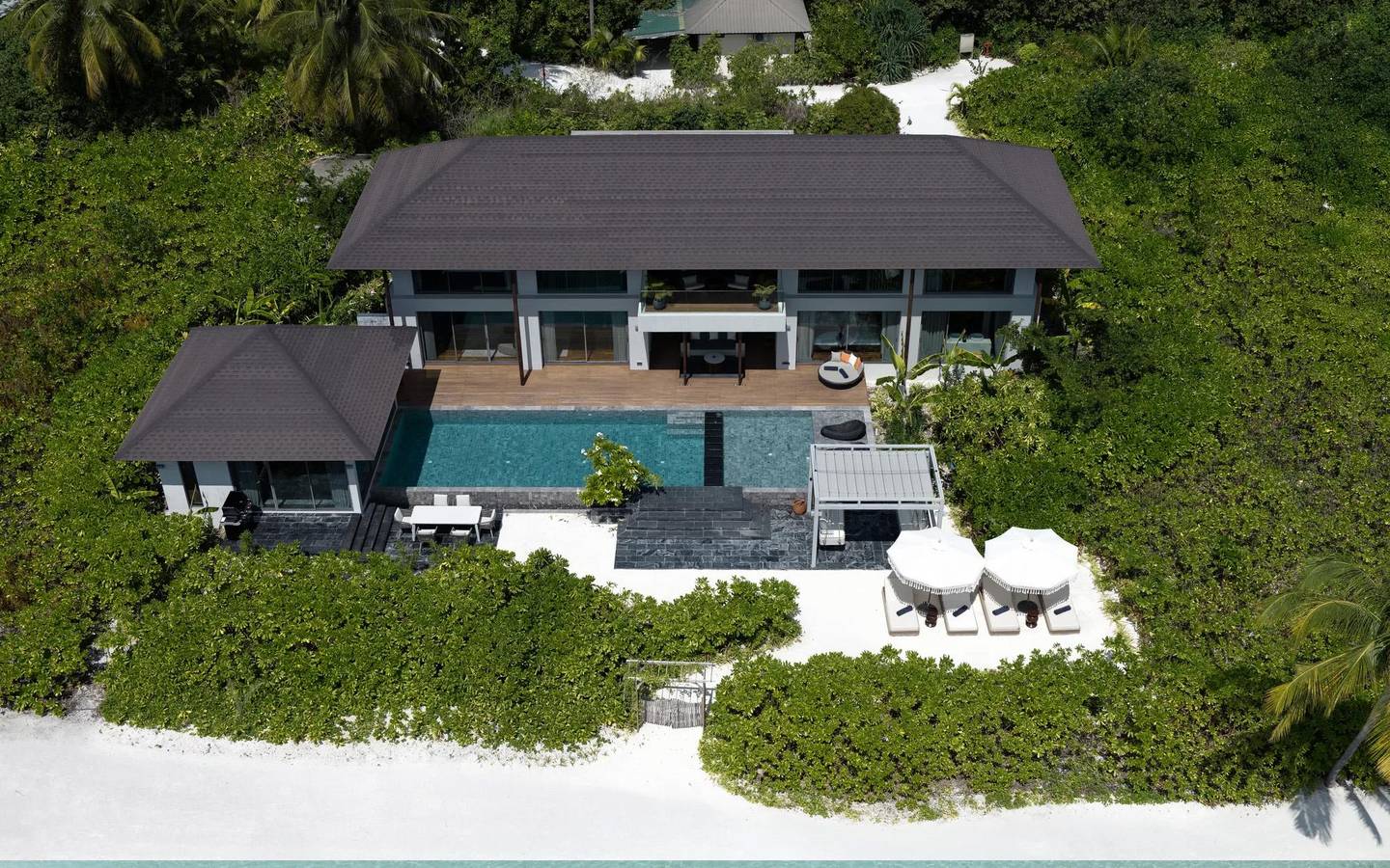 Madifushi_Private_Island_Maldives_Bella_Six_Villa_Aerial_6