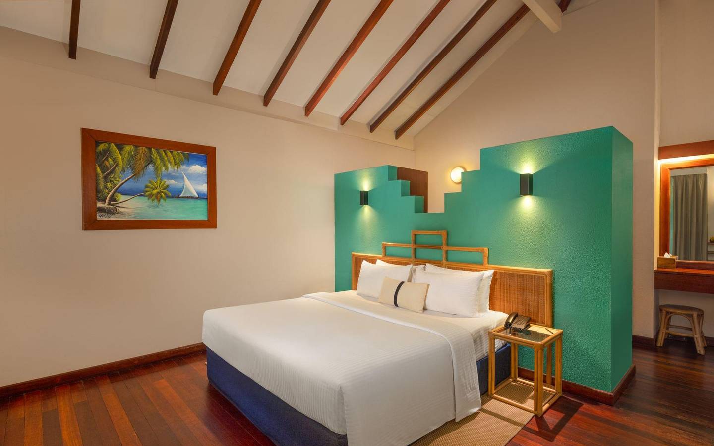 Adaraan_Meedhupparu_Honeymoon_Suite_1