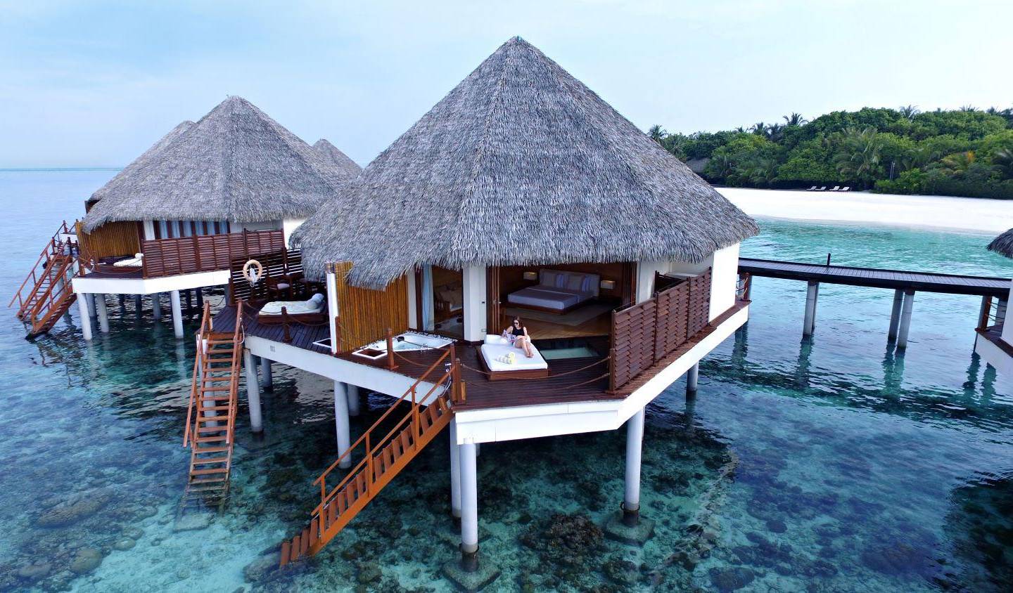 Adaaran_Meedhupparu_Prestige_Water_Villa_4