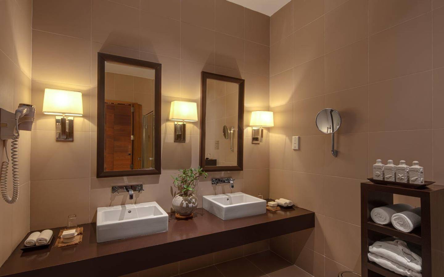 Adaaran_Meedhupparu_Prestige_Water_Villa_1