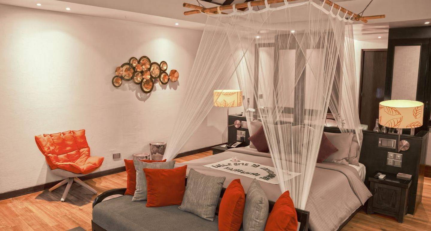 Two Bedroom Sunset Family Beach Villa with Pool
