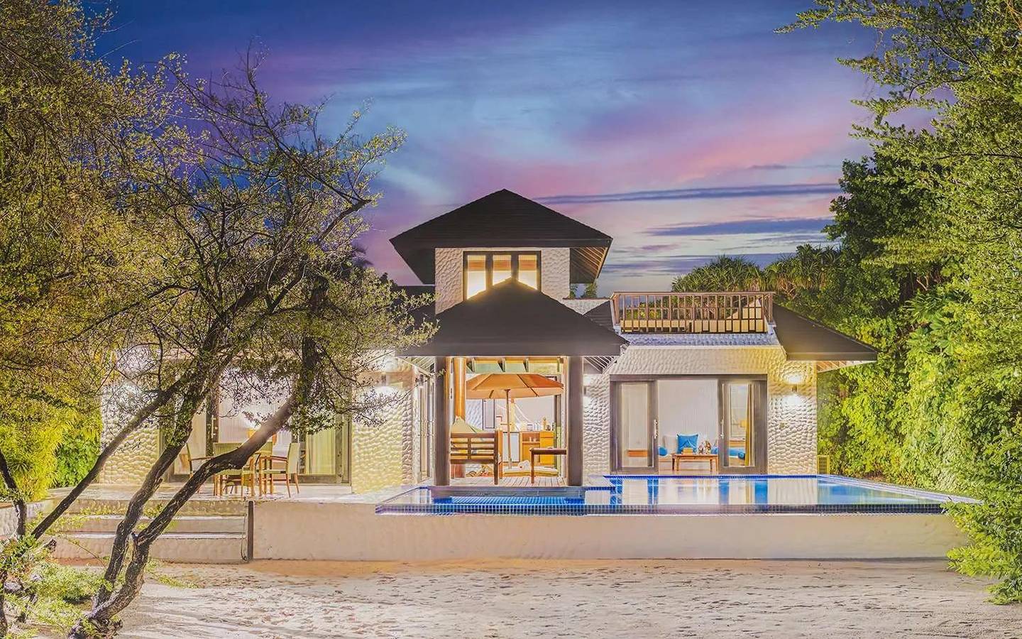Sunset Beach Residence with Pool