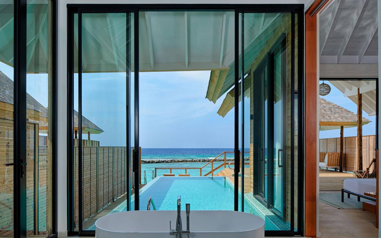 Deluxe Water Pool Villa, Lagunen Blick