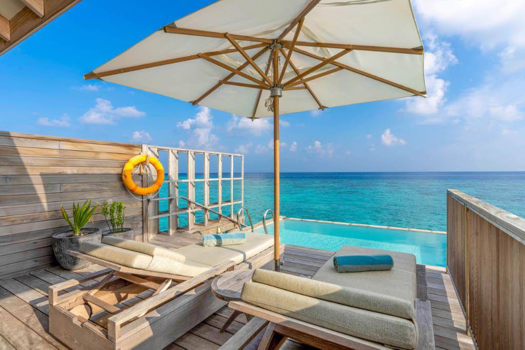 Kagi - Over Water Pool Villas