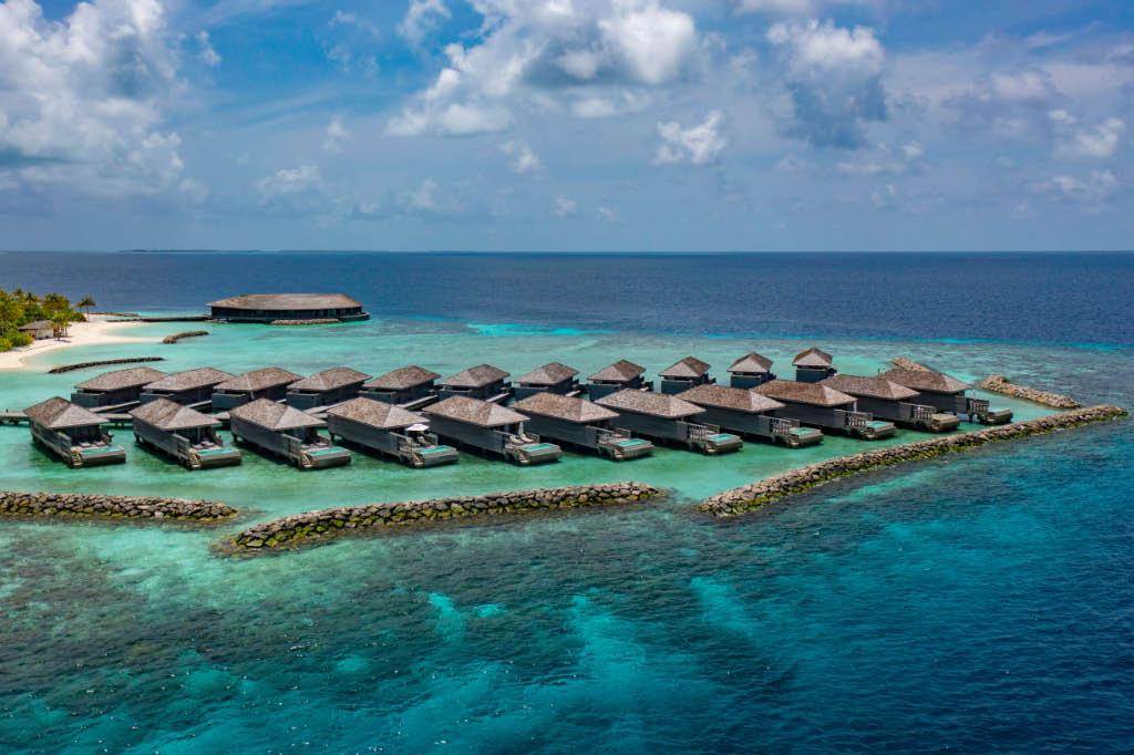 Kagi - Over Water Pool Villas