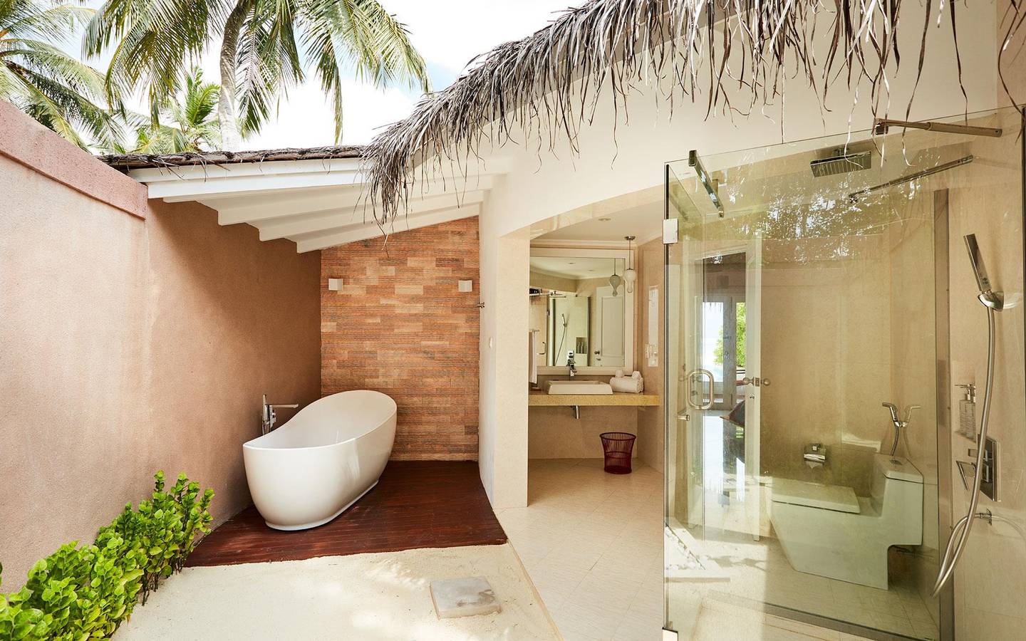Grand Beach Villa with Pool