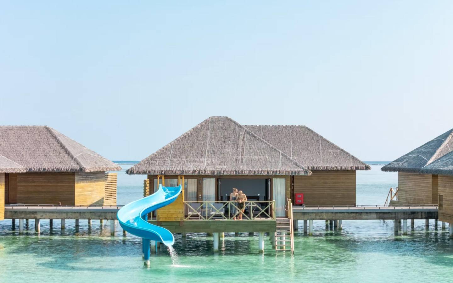Lagoon_Suite_with_Slide_c_cocoon_Maldives_3