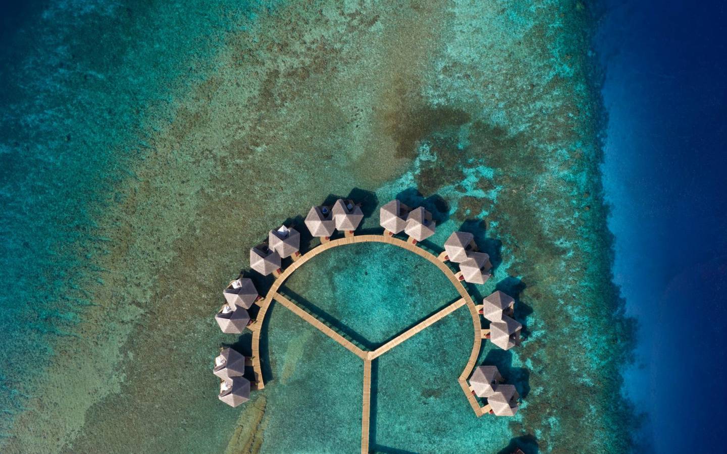 V-Villas -Maldives-at-Mirihi-Overwater-Villa-Aerial_2