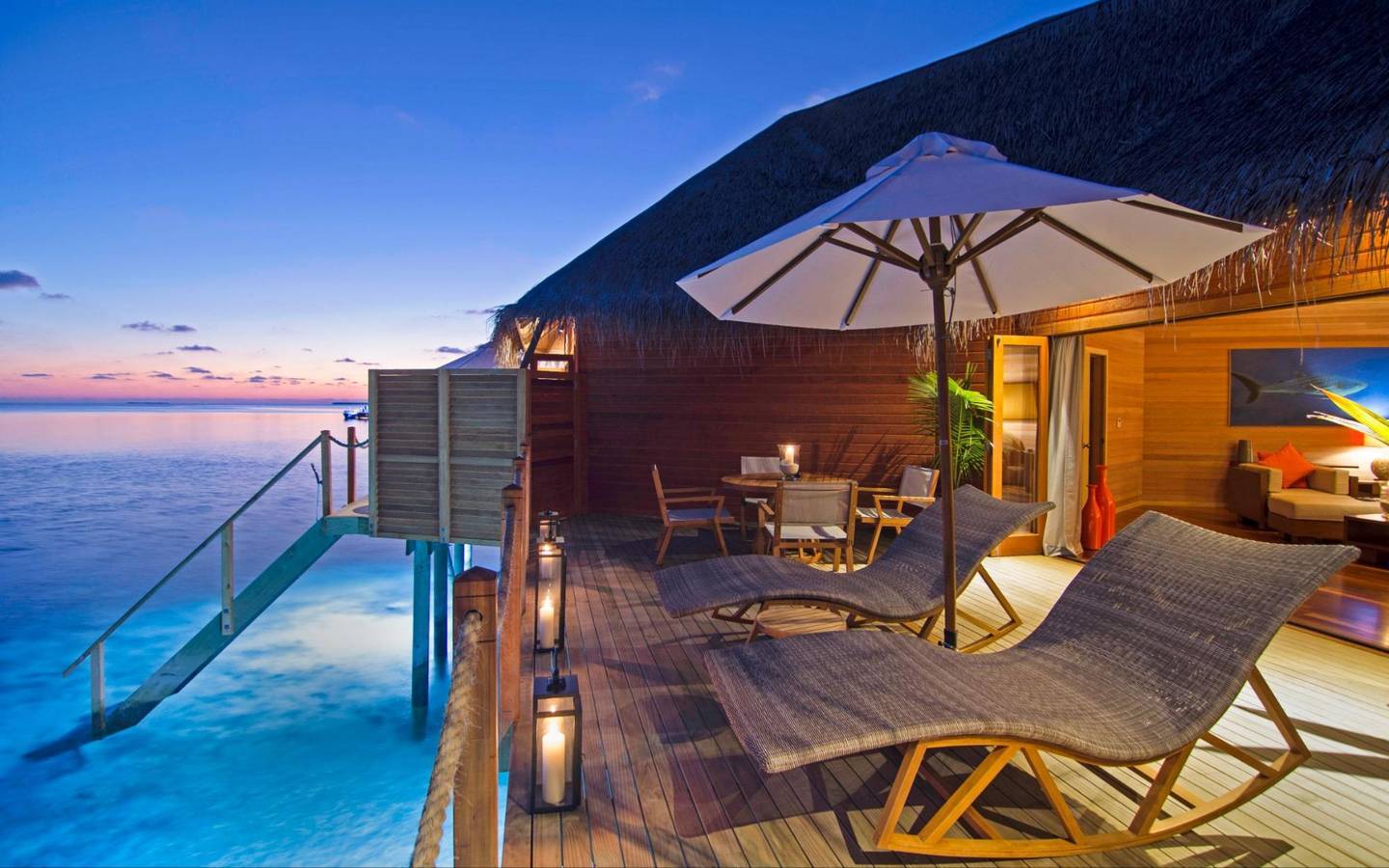 V-Villas-Maldives-at-Mirihi_Two-Bedroom-Overwater-Villa-Terrase-3