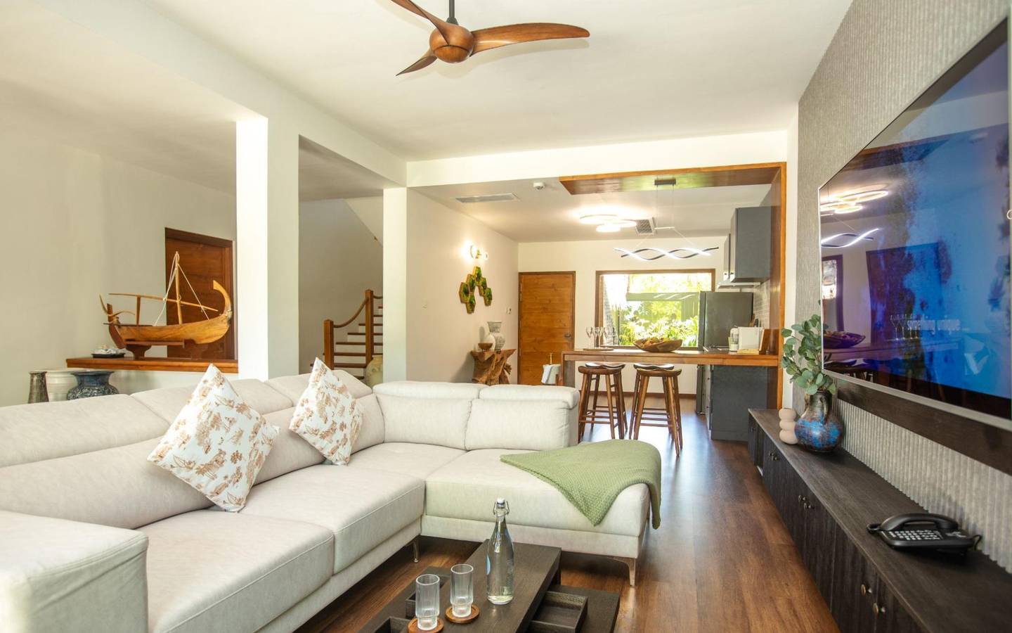 Three Bedroom Beach Resicence with Private Pool