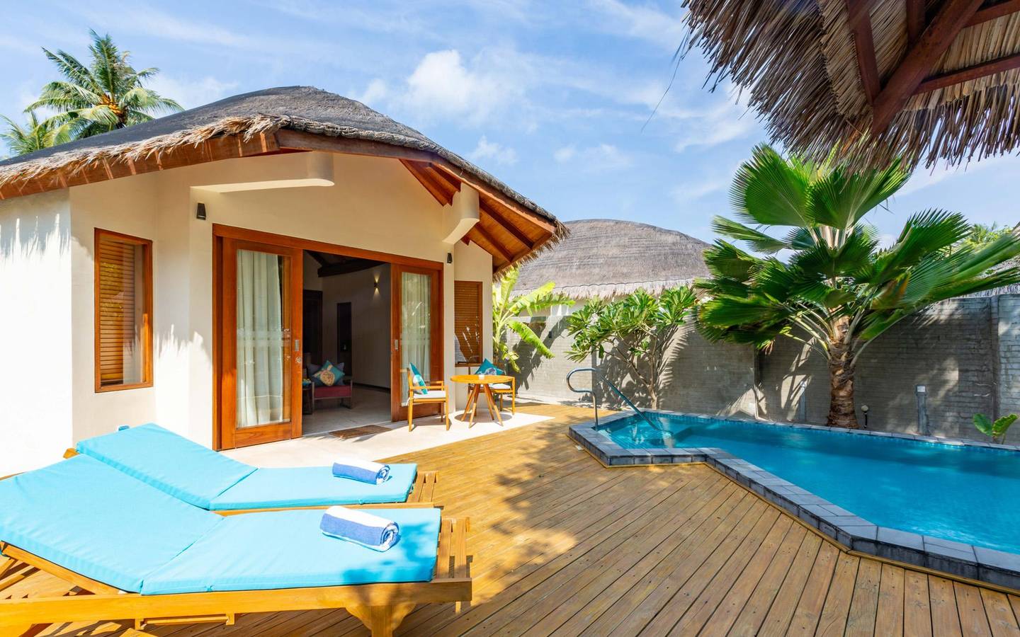 Furaveri - Beach Pool Villa with Jacuzzi