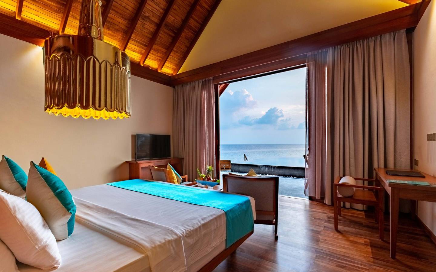 Sunset Ocean Pool Villa