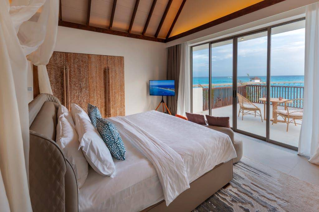 Meyyafushi Maldives - 2-bedroom Beach Pool Suite - Schlafzimmer