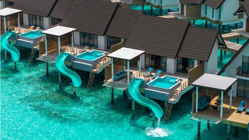 Meyyafushi Maldives - Water Pool Suite with Slide