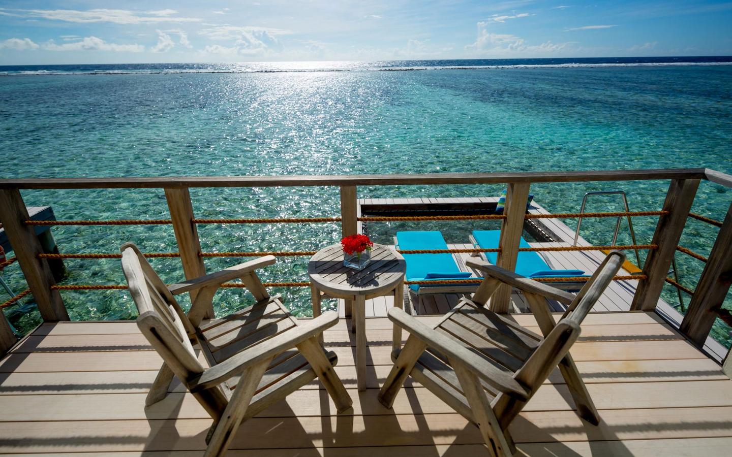 10_Kandooma_Maldives_Water_Villa_Island_View_3