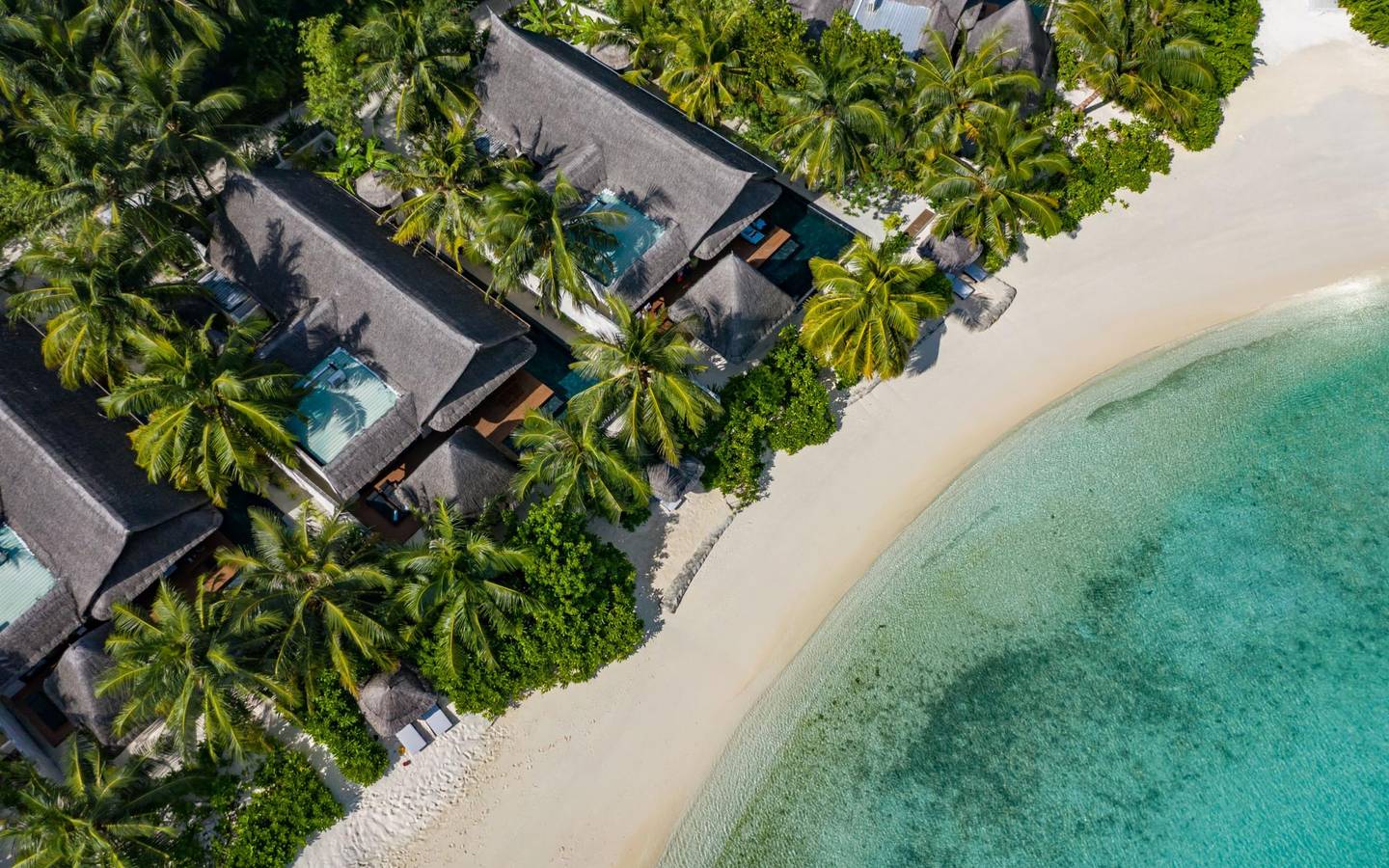 OZEN-Reserve-Bolifushi-Earth-Pool-Pavilion-2BR-Aerial