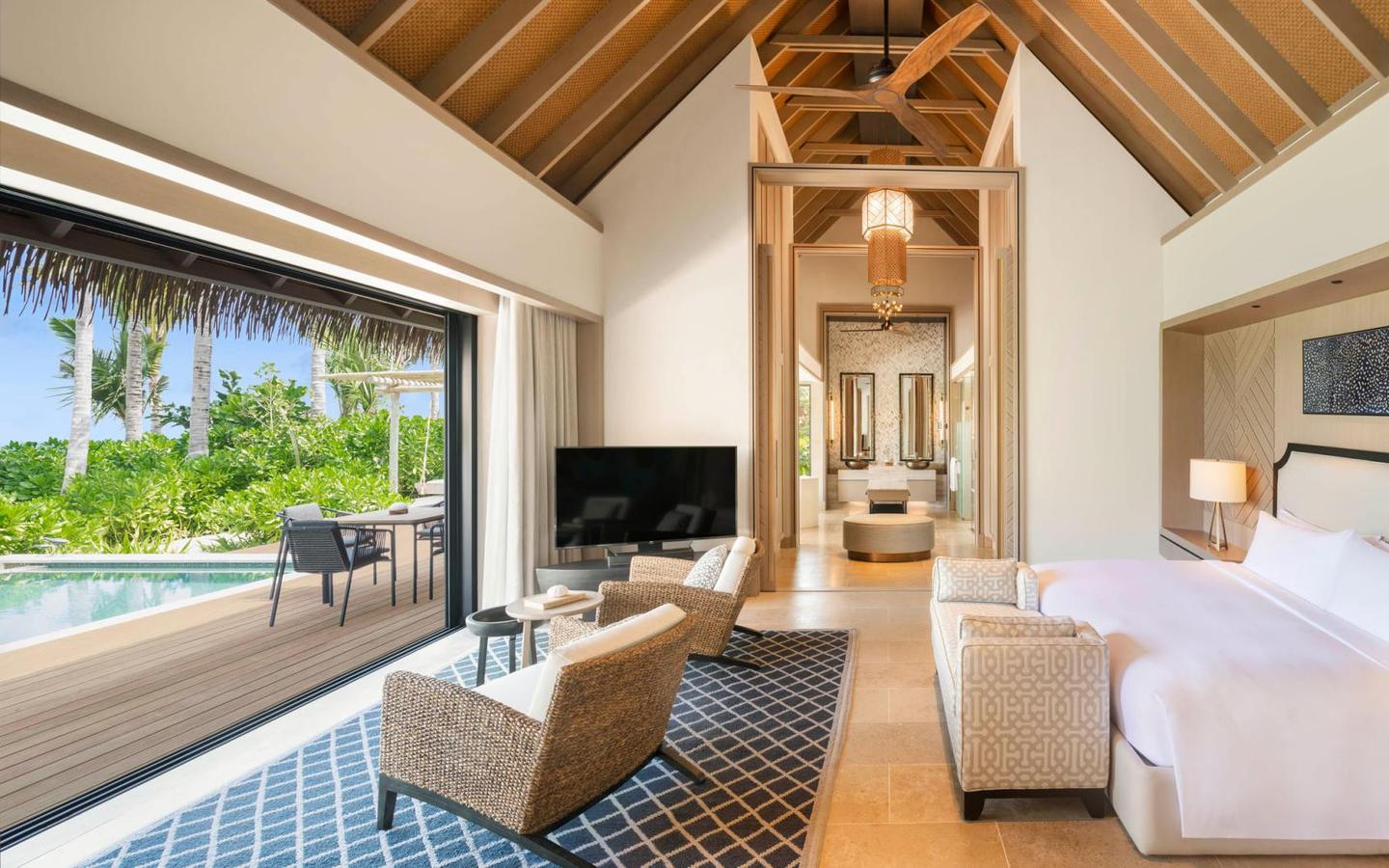 Waldorf-Astoria-Maldives-King-Beach-Villa-mit-Pool-Schlafzimmer