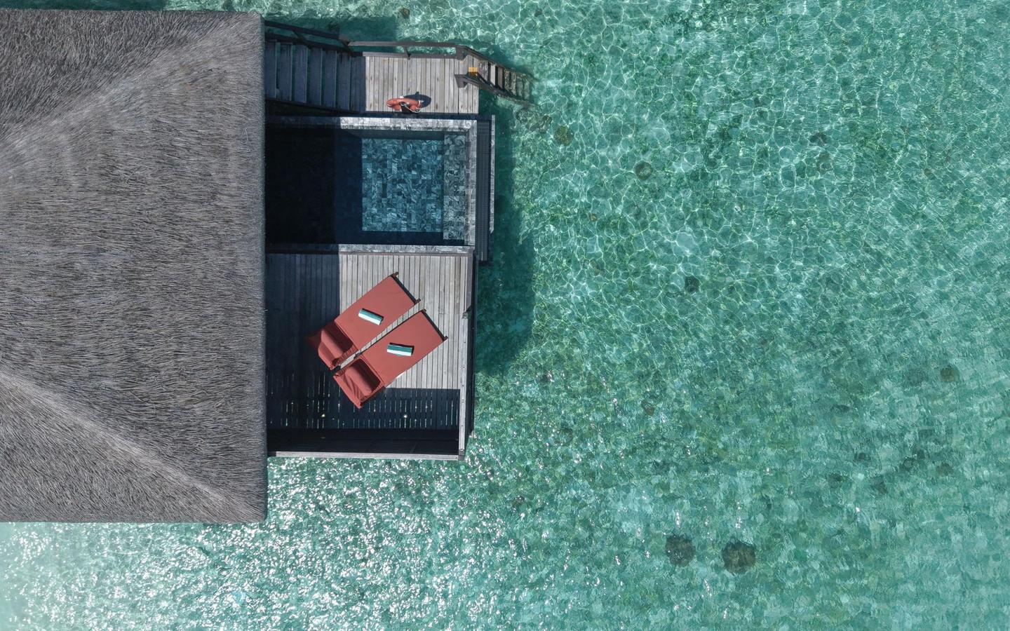 Coco_Bodu_Hithi_Water_Villa_with_Pool_Aerial