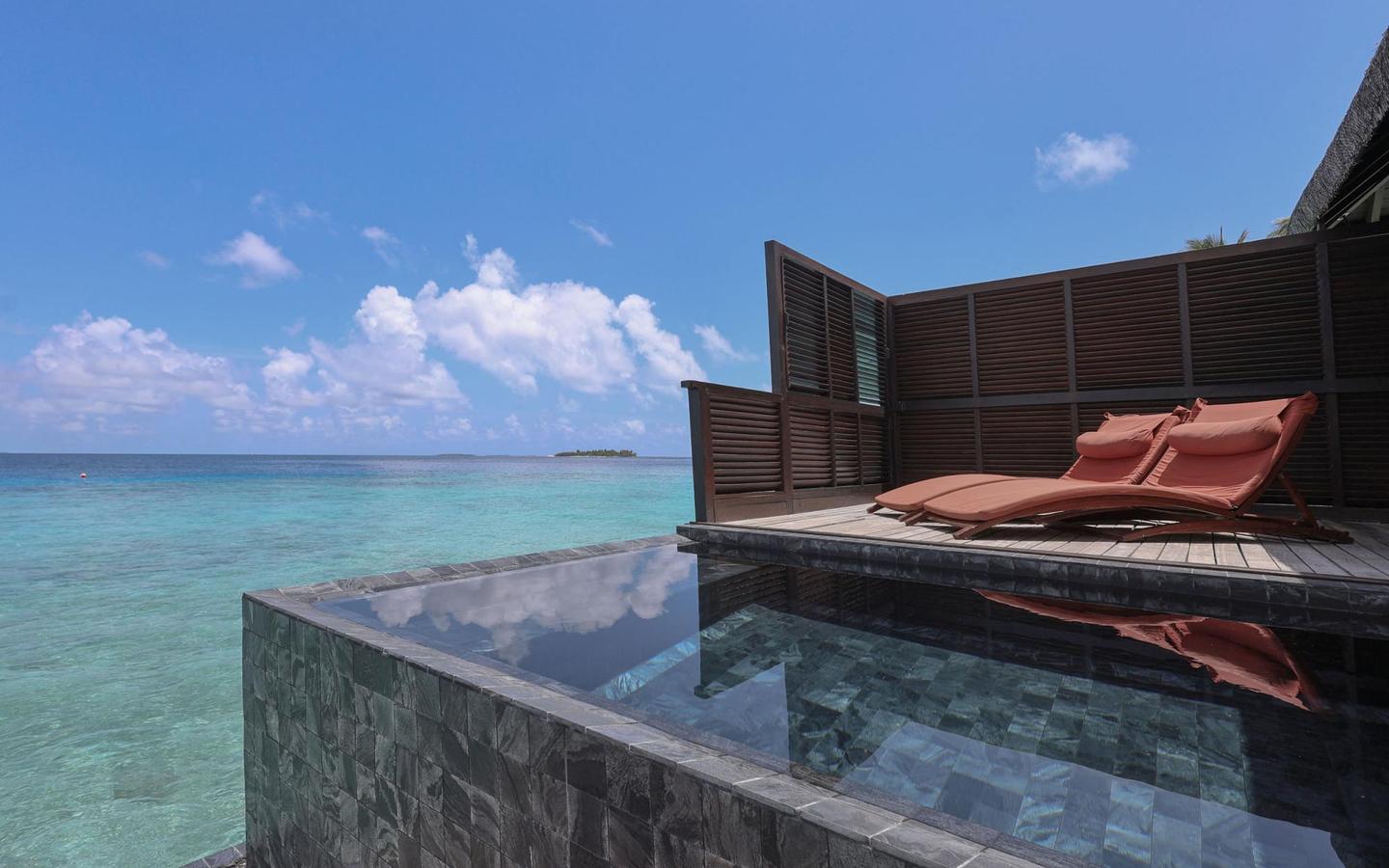 Coco_Bodu_Hithi_Ocean_Villa_with_Pool_Pool