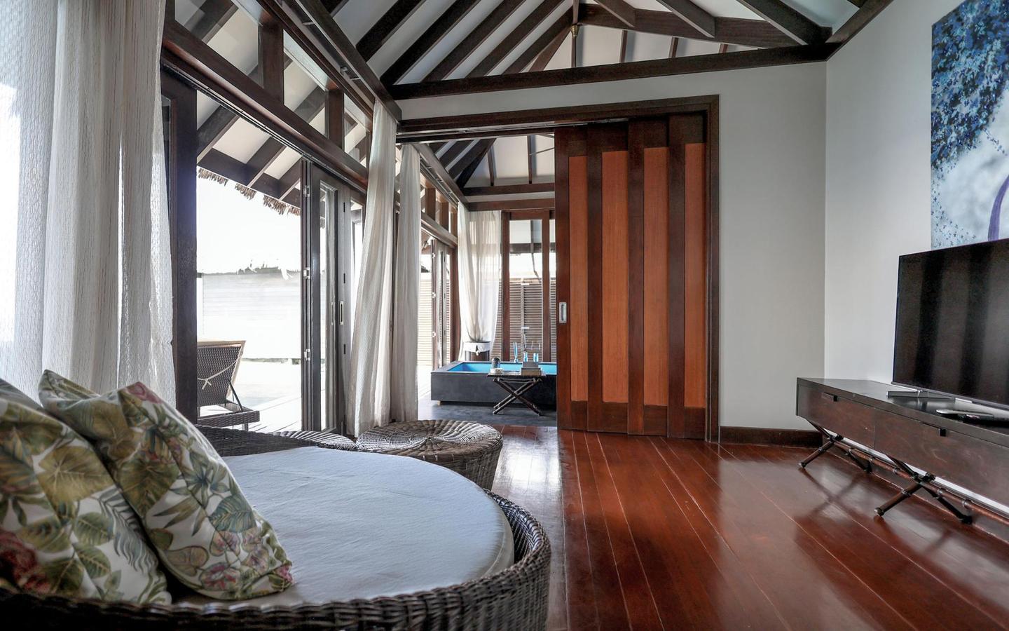 Escape Water Villa with Pool InnenbereichEscape Water Villa with Pool Interieur