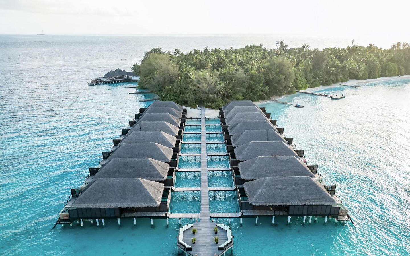 Escape Water Villa with Pool Aerial Wasservillensteg
