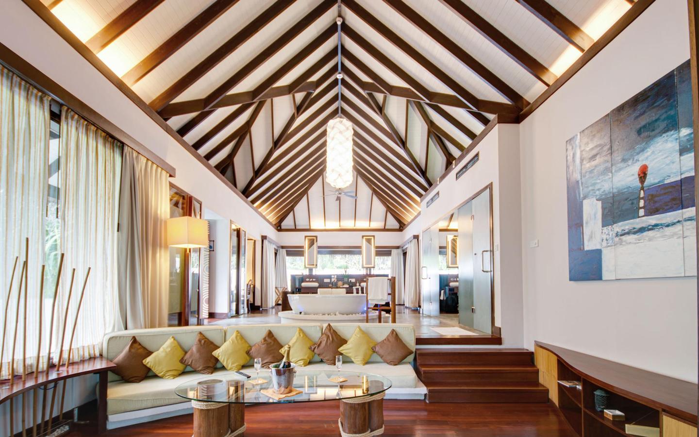 Coco Bodu Hithi, Malediven, Island Villa, Innenraum