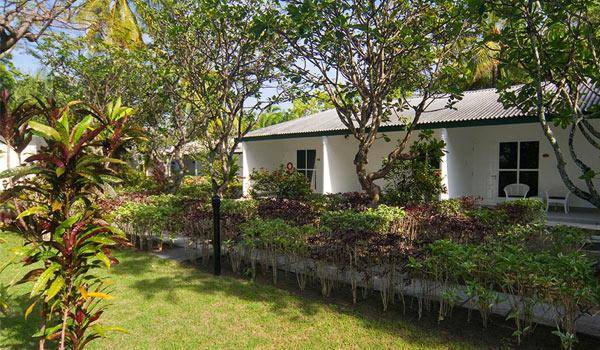 Reihenbungalows, Equator Village