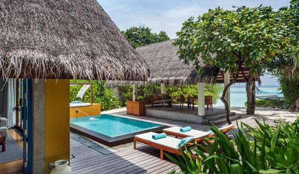 Oceanfront Bungalow mit Pool, Four Seasons Resort Maldives