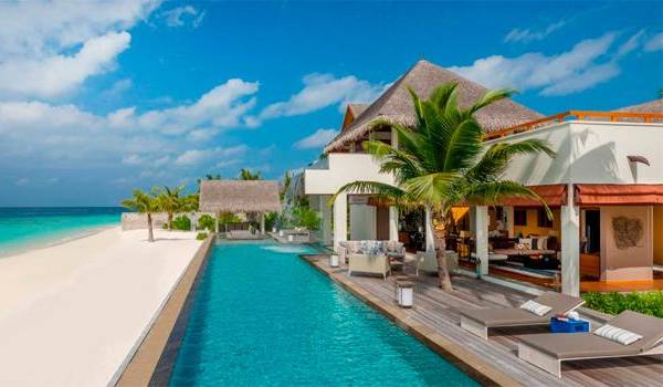 Three Bedroom Laanda Estate, Four Seasons Resort Maldives