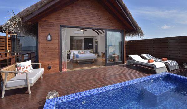 Ocean Pool Water Villa, Grand Park Kodhipparu